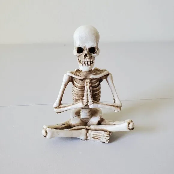 Halloween Yoga Skeleton Figurines Decorations Zen Poses Resin Set of 4 New - Picture 7 of 16